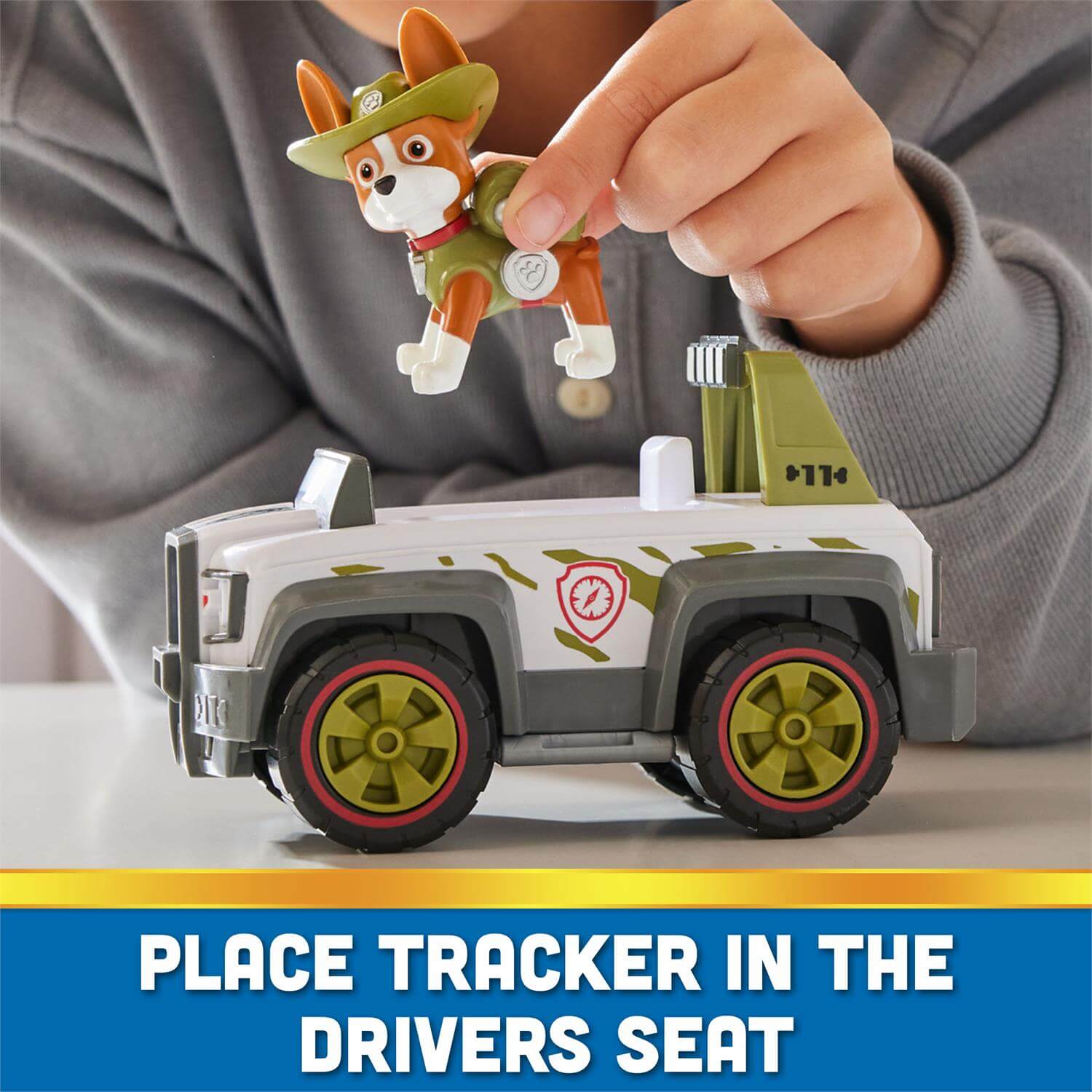 PAW Patrol Tracker and Jungle Cruiser Figure Set