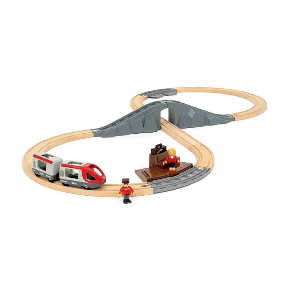 BRIO World Starter Travel Train Set