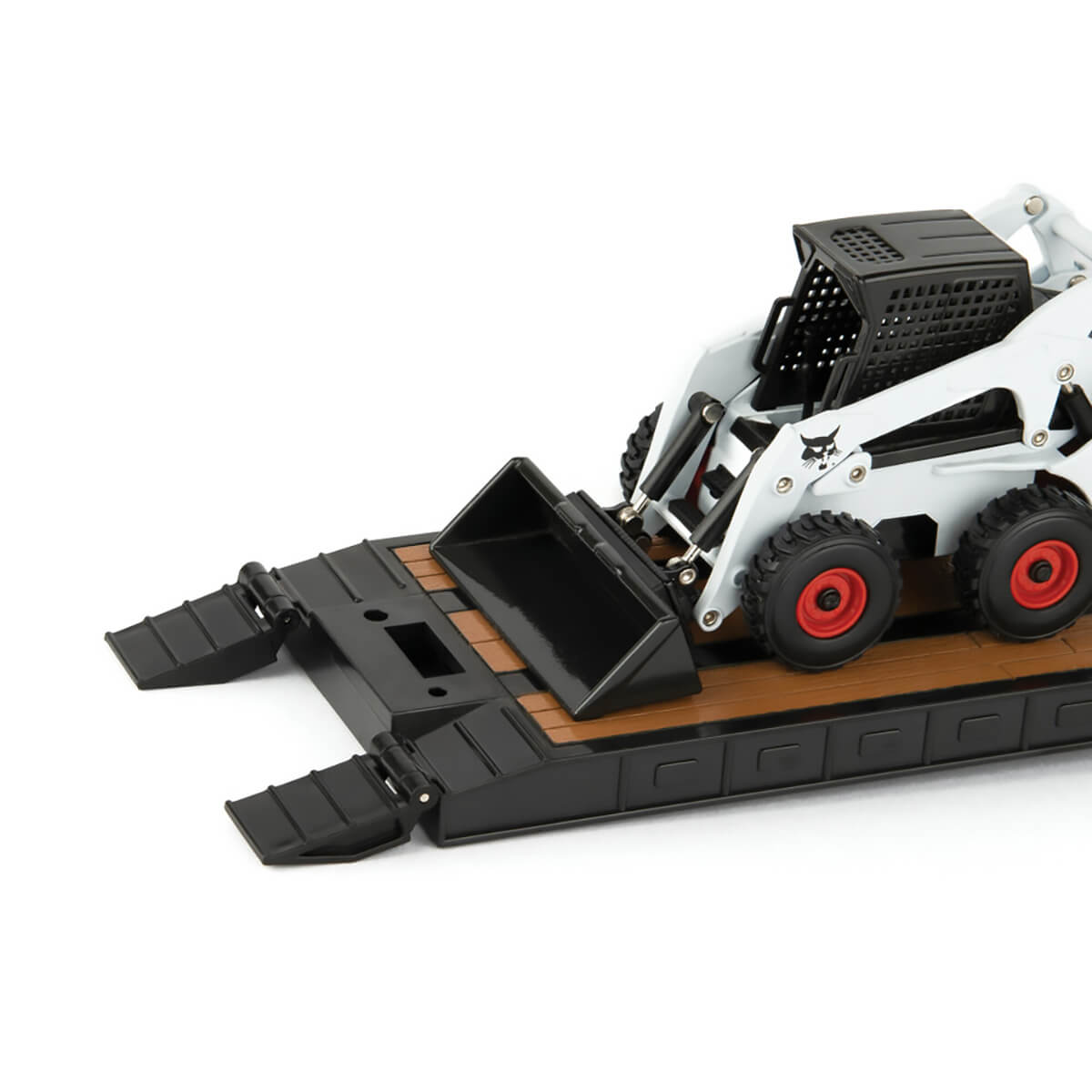 ERTL 1:32 Peterbilt Semi with Lowboy Trailer and 2 Bobcat S450 Die-Cast Skid Steers trailer 