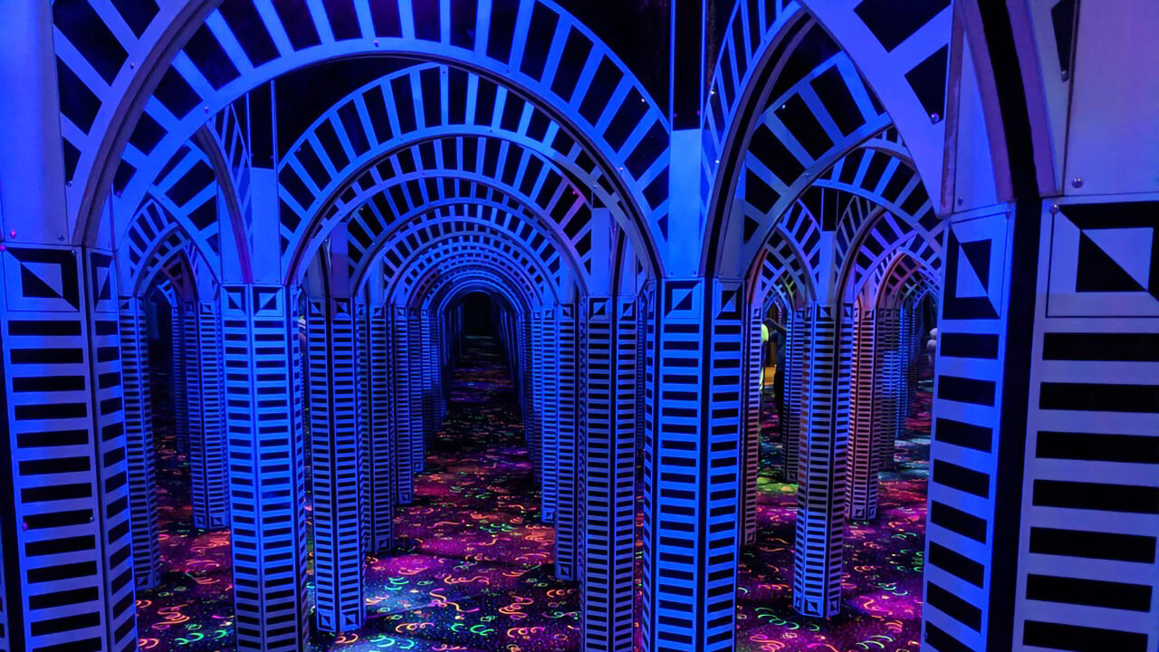 Mirror Maze Private Rental