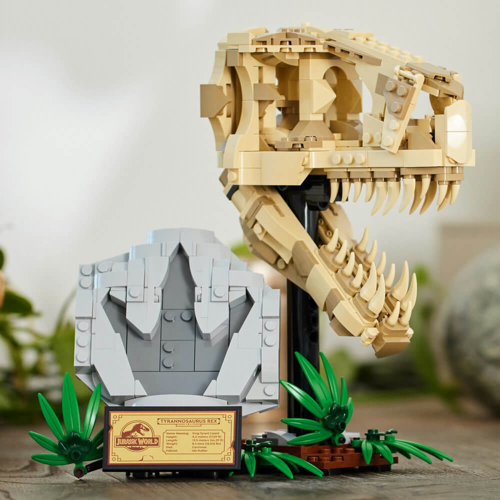 LEGO® Jurassic World Dinosaur Fossils: T. rex Skull 76964