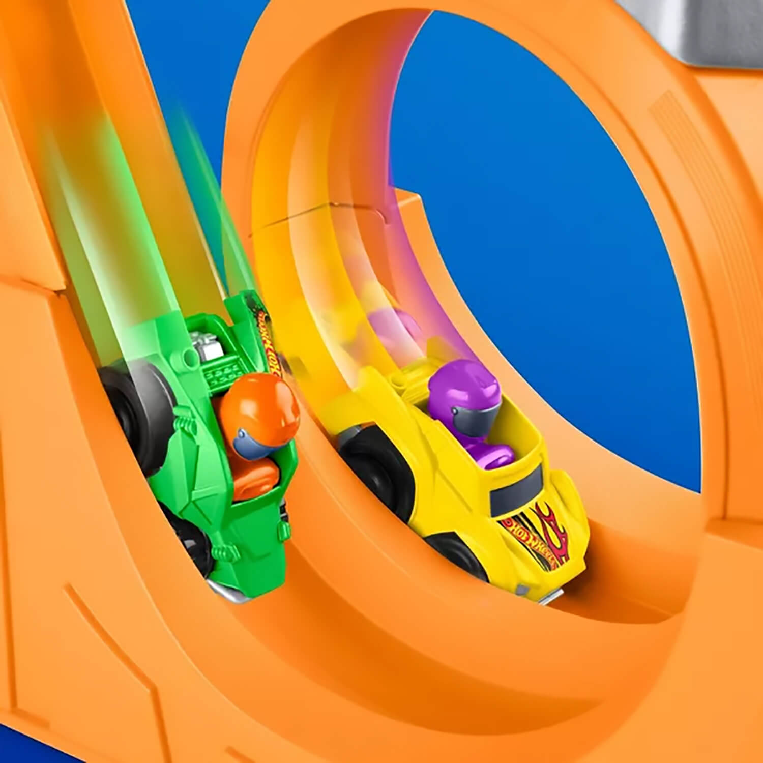 Little People Hot Wheels Spiral Stunt Speedway Playset cars racing