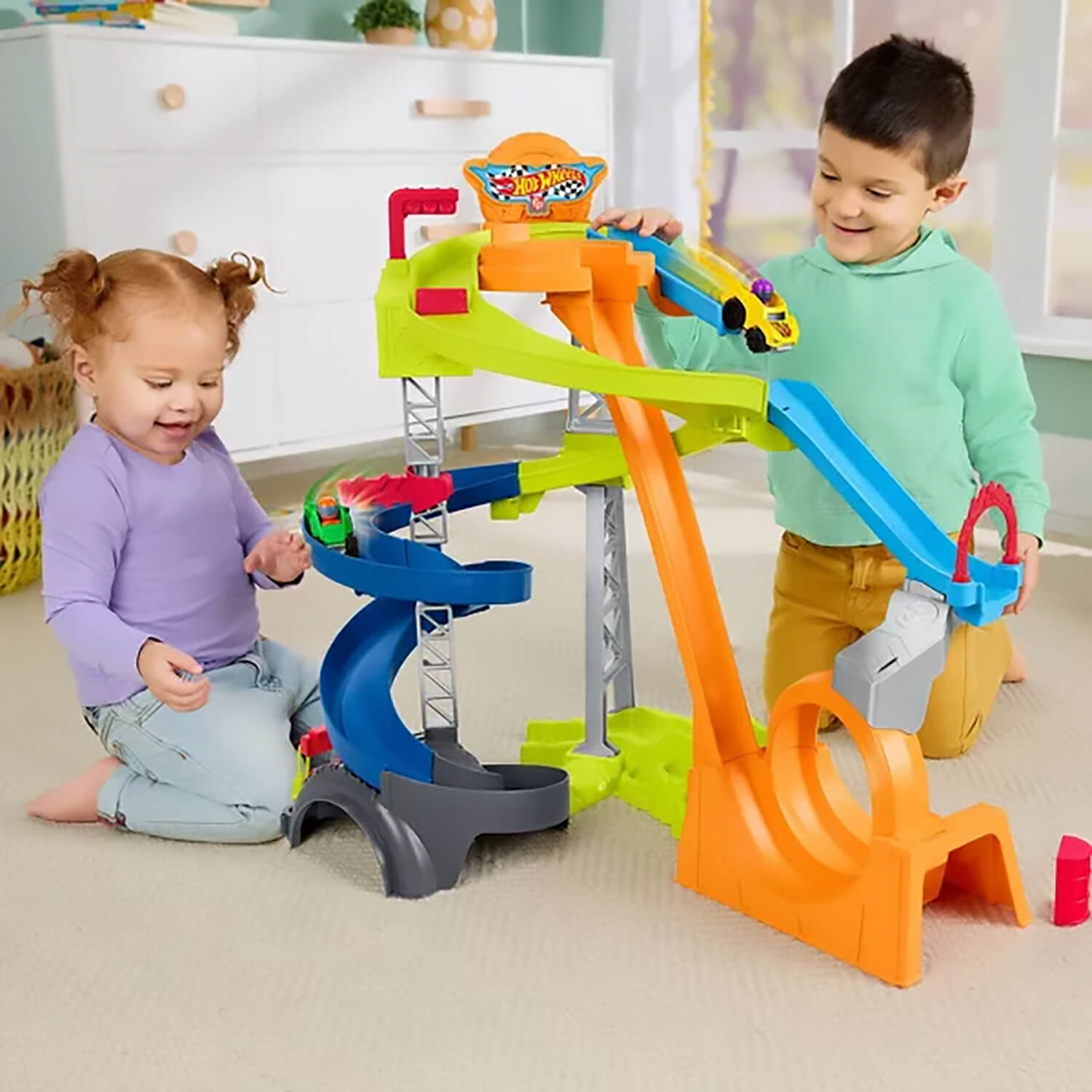 Little People Hot Wheels Spiral Stunt Speedway Playset kids playing