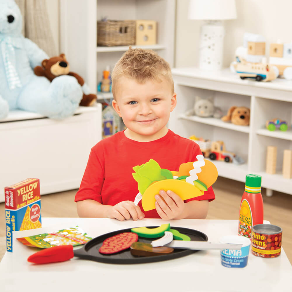 Melissa and Doug Fill & Fold Taco & Tortilla Set