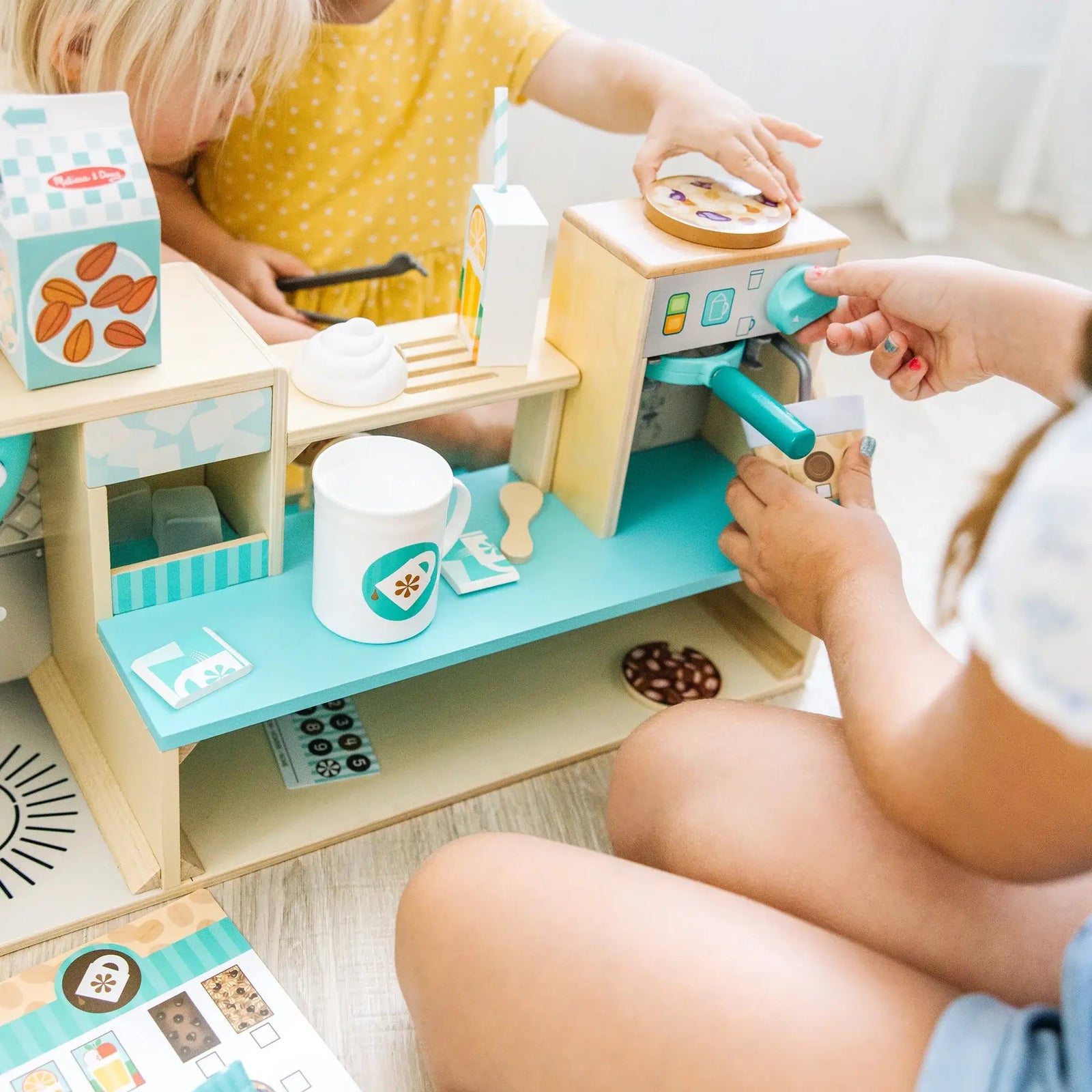 Melissa and Doug Wooden Cafe Barista Coffee Shop