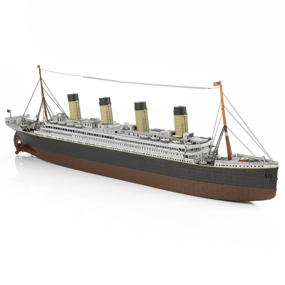 Metal earth RMS Titanic 1:928 Scale Premium Steel Model Kit