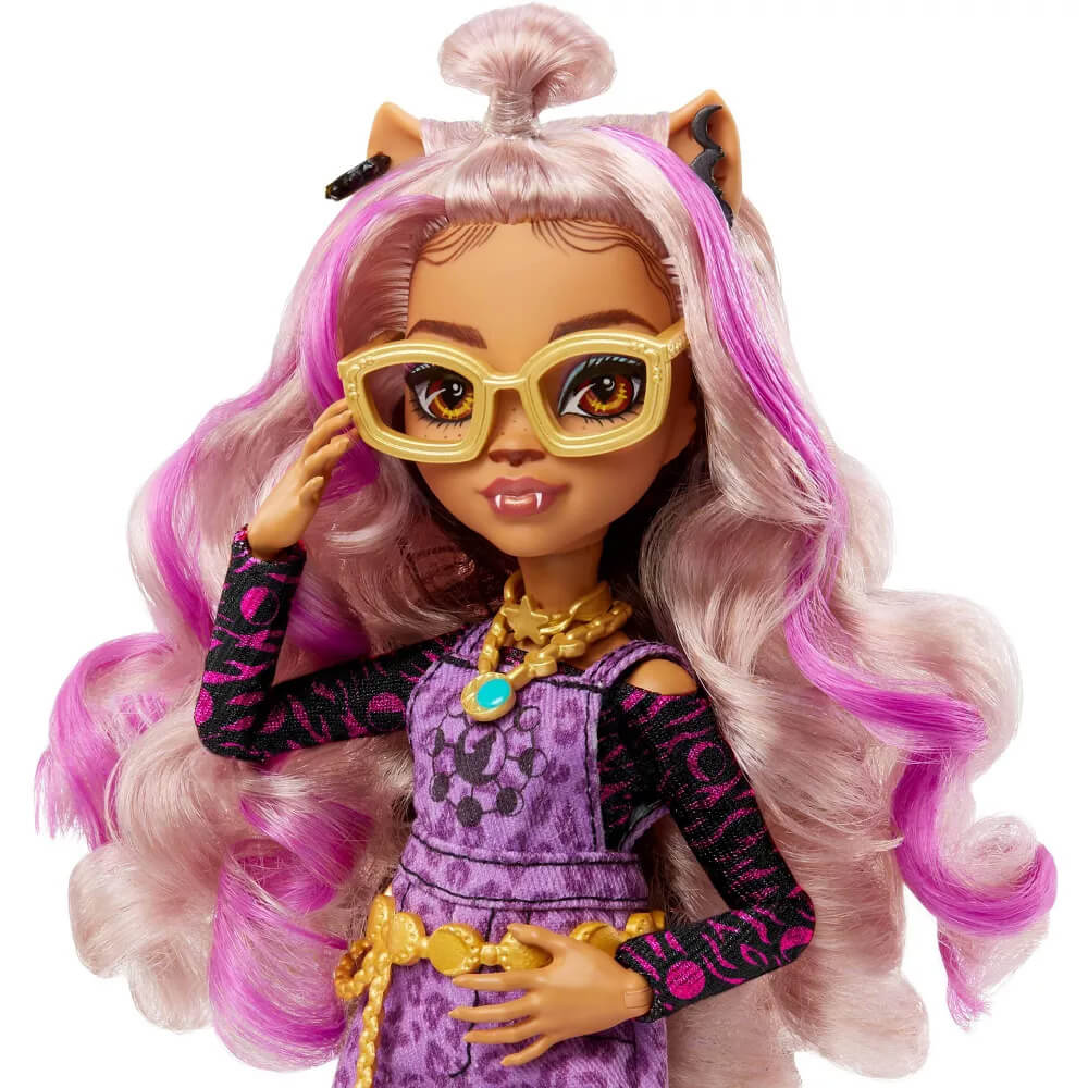 Monster High Clawdeen Doll close up