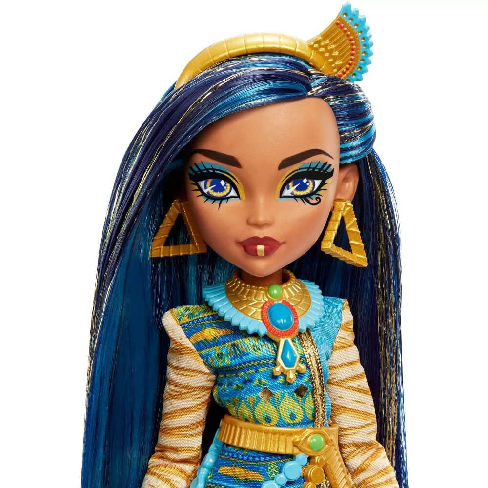 Monster High Cleo de Nile Doll close up