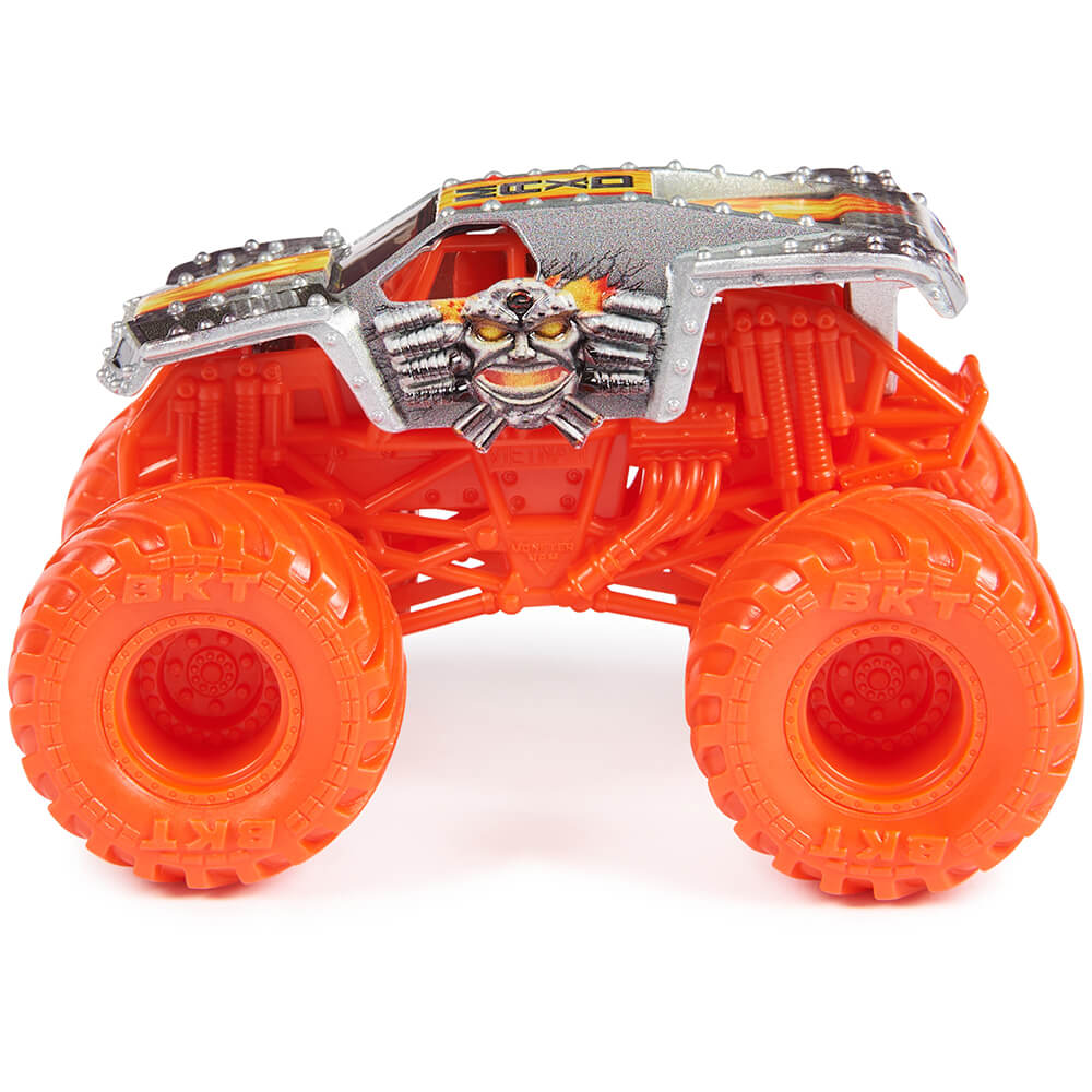 Monster Jam Max-D vs Son-Uva Digger 1:64 Scale Die-Cast Monster Trucks 2-Pack