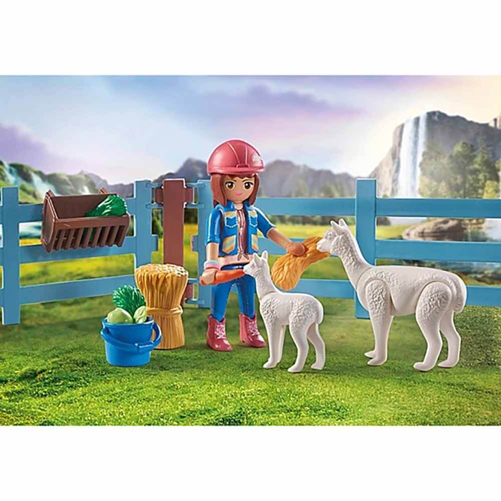 PLAYMOBIL Horse Stall with Amelia and Whisper Playset