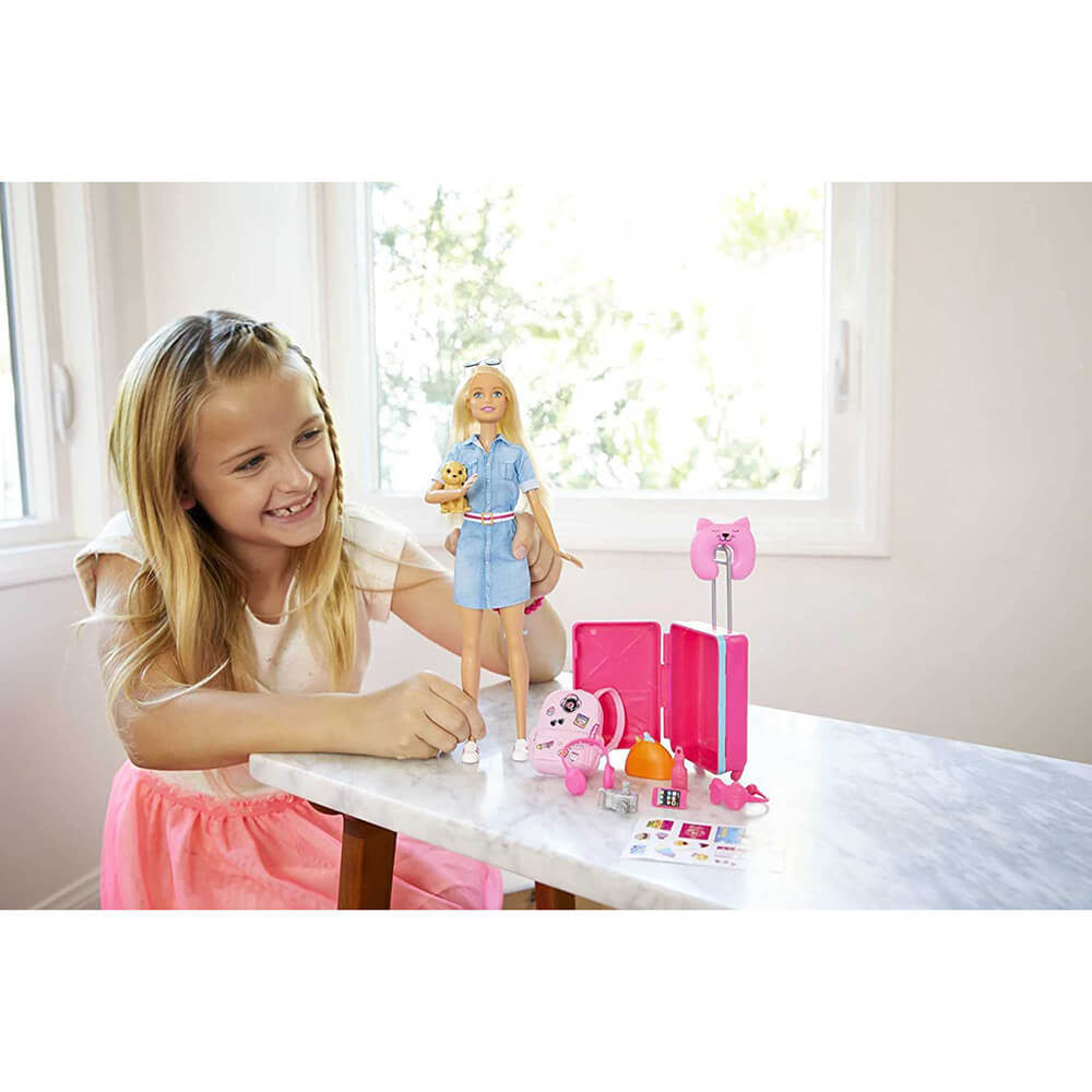 Barbie Travel Doll and Playsetp