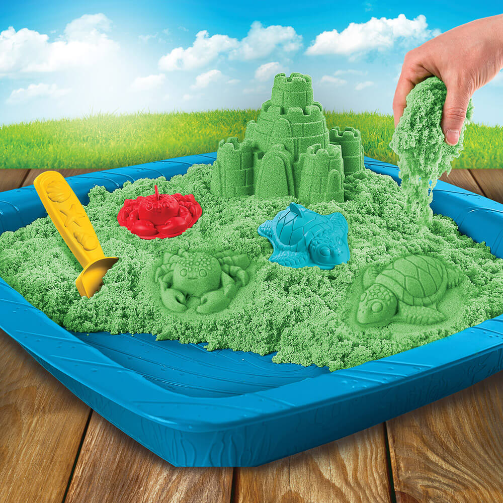 Kinetic Sand Sandbox Set with 1 lb Green Kinetic Sand