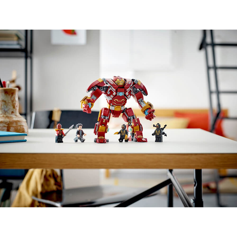 LEGO® Super Heroes Marvel The Hulkbuster: The Battle of Wakanda 385 Piece Building Kit (76247)