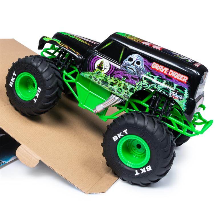 Monster Jam Official Grave Digger 2.4 Ghz Remote Control 1:15 Scale Truck