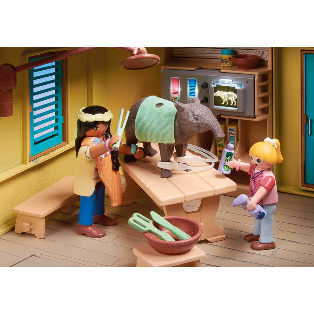 Playmobil Wiltopia Animal Care Station Playset (71007)