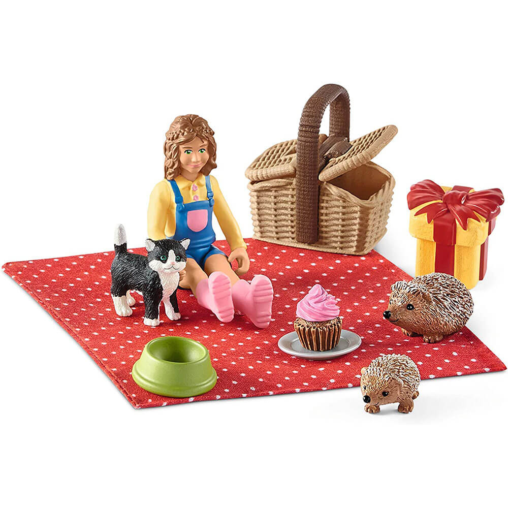 Schleich Farm World Birthday Picnic Playset