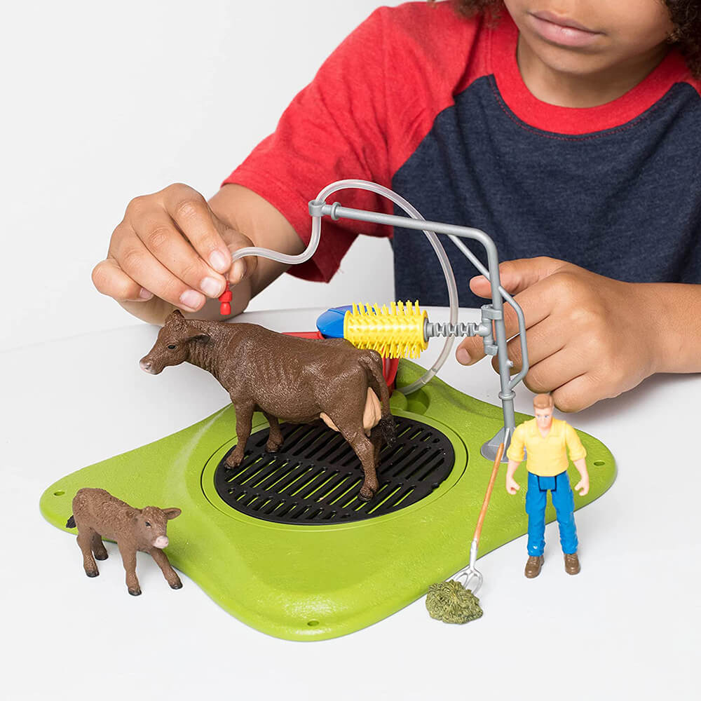 Schleich Farm World Happy Cow Wash Playset