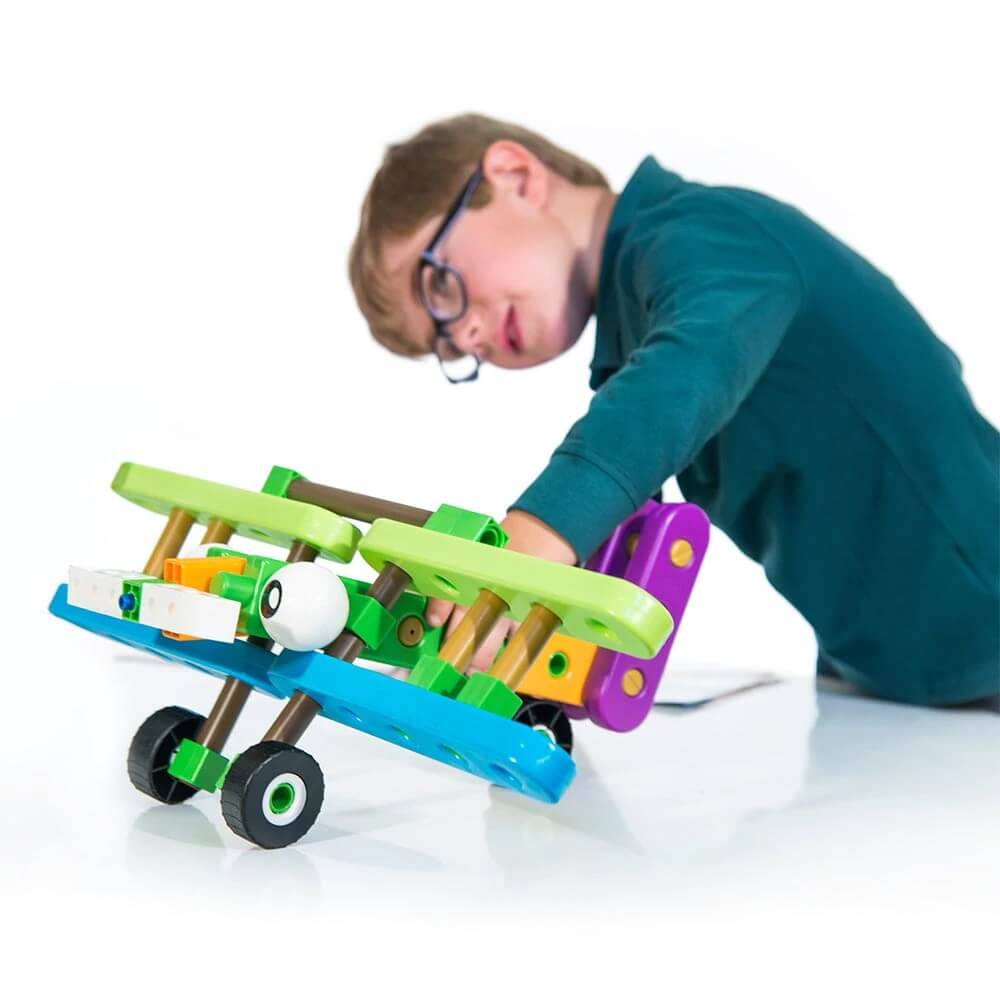 Thames & Kosmos Kids First Aircraft Engineer Science Set